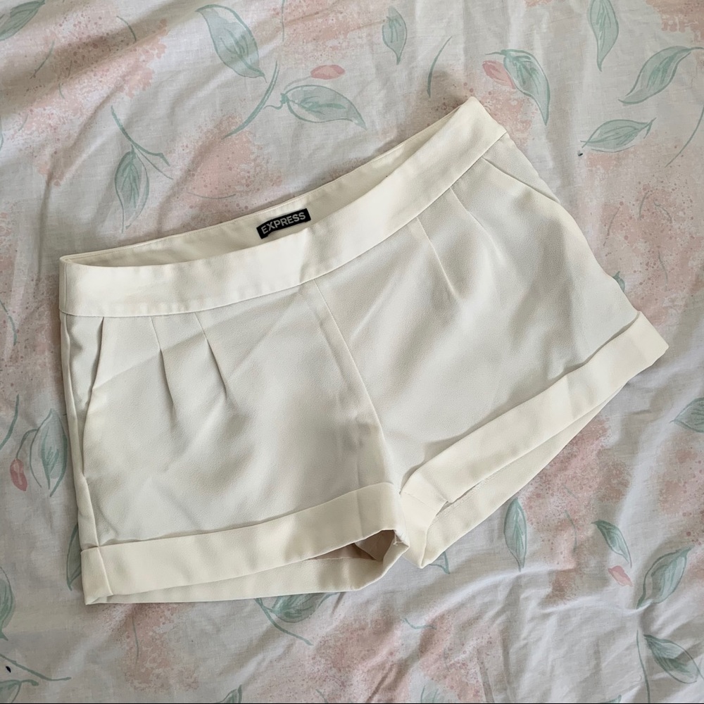 Express Crisp White Polyester Pleated Shorts - image 1